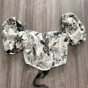 TIC TOC lace up back crop top